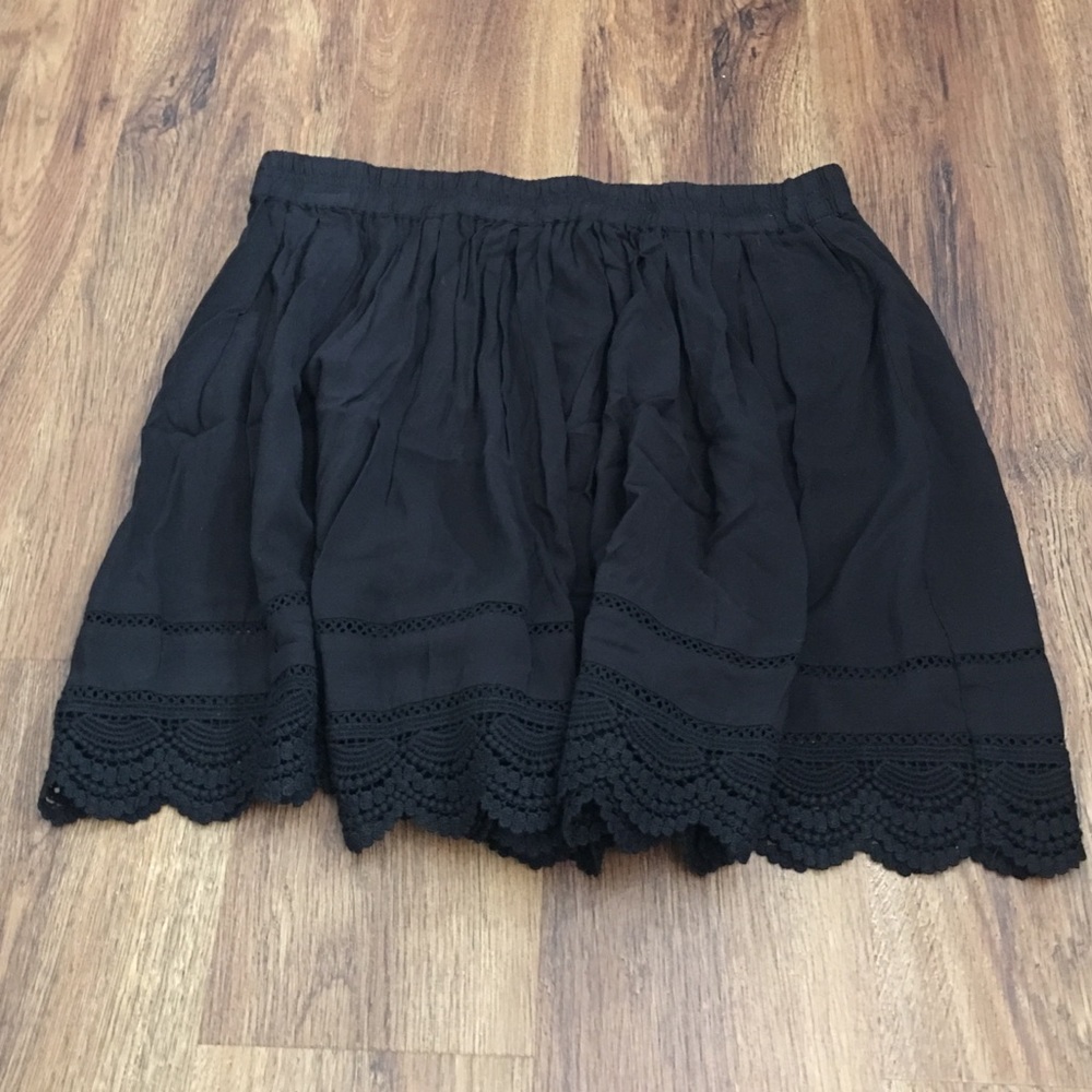 Aeropostale scalloped knit skirt